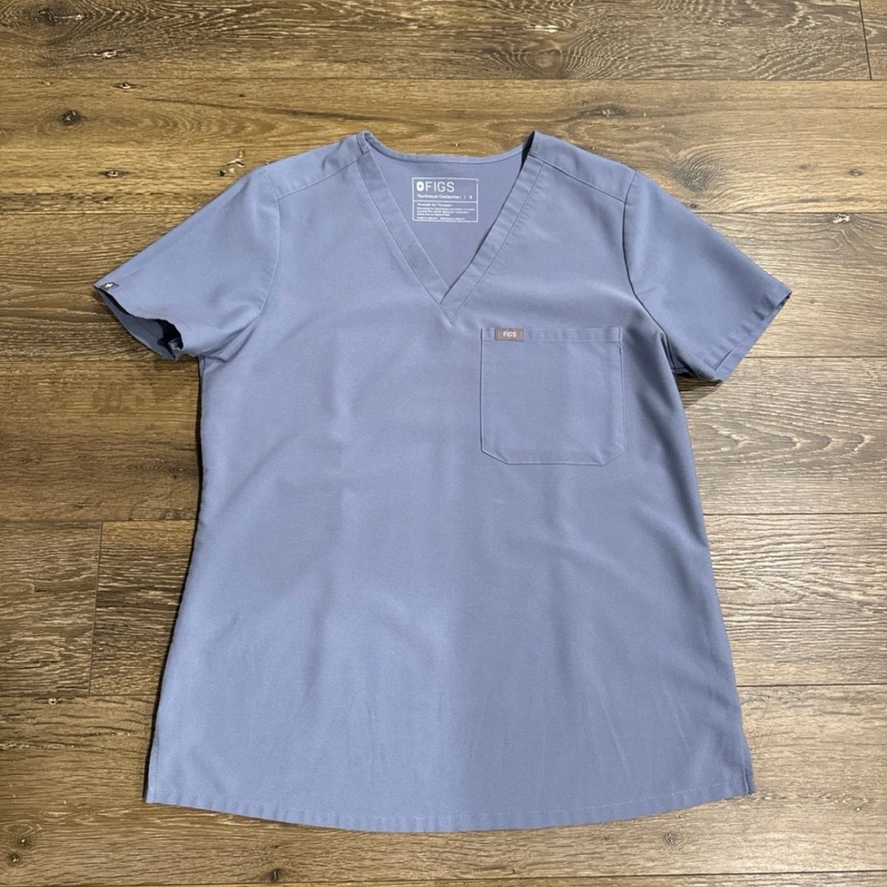 FIGS Catarina One Pocket Scrub Top Small Vapor Blue Space Dye